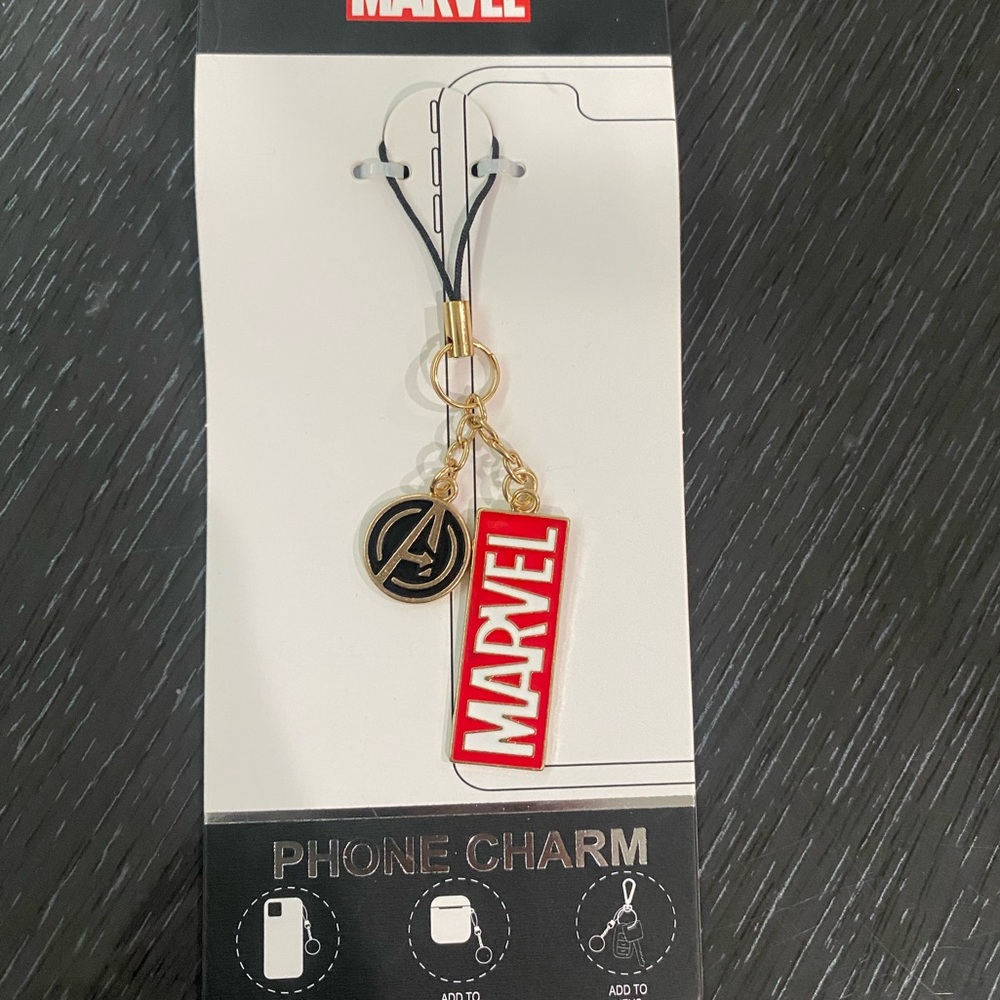 NWT Marvel Avengers phone charm
